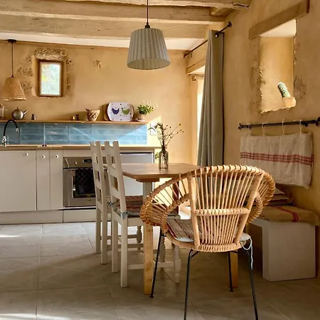 Holiday home Les Orchidees *